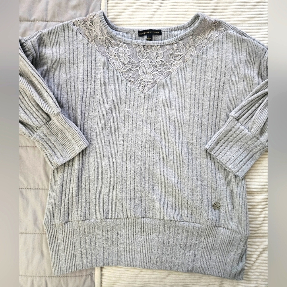 Adrienne Vittadini Gray Lace Detail Sweater Shirt Size L